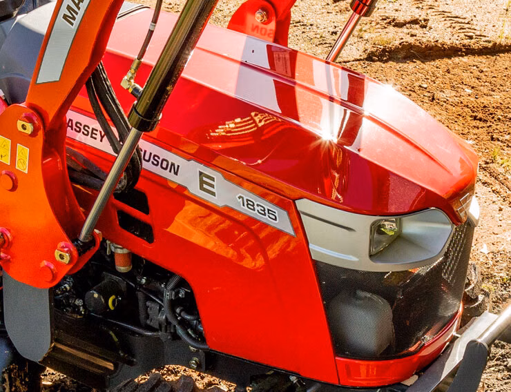 2023 Massey Ferguson MF 1835 E - Image 17