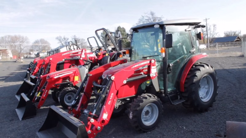 2025 Massey Ferguson 1700M Series 1735M - Image 1