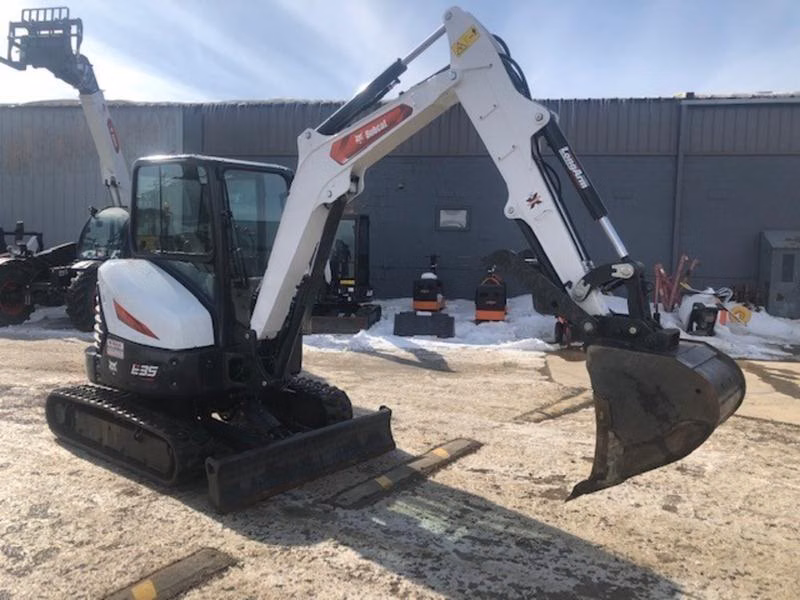 2022 Bobcat E35 (25hp, Long-Arm) - Image 1