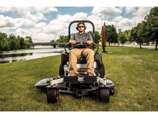 2025 Bobcat ZT3500 - 48” Deck - Image 9