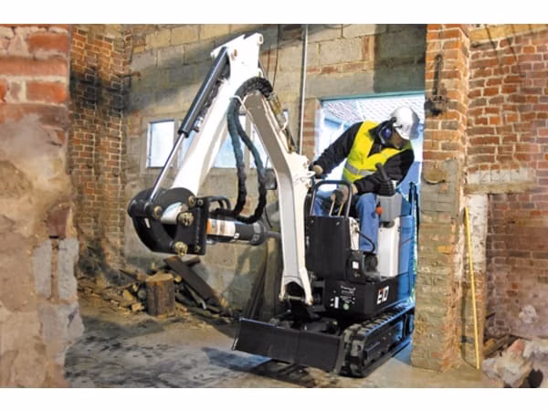 2026 Bobcat E10 - Image 4